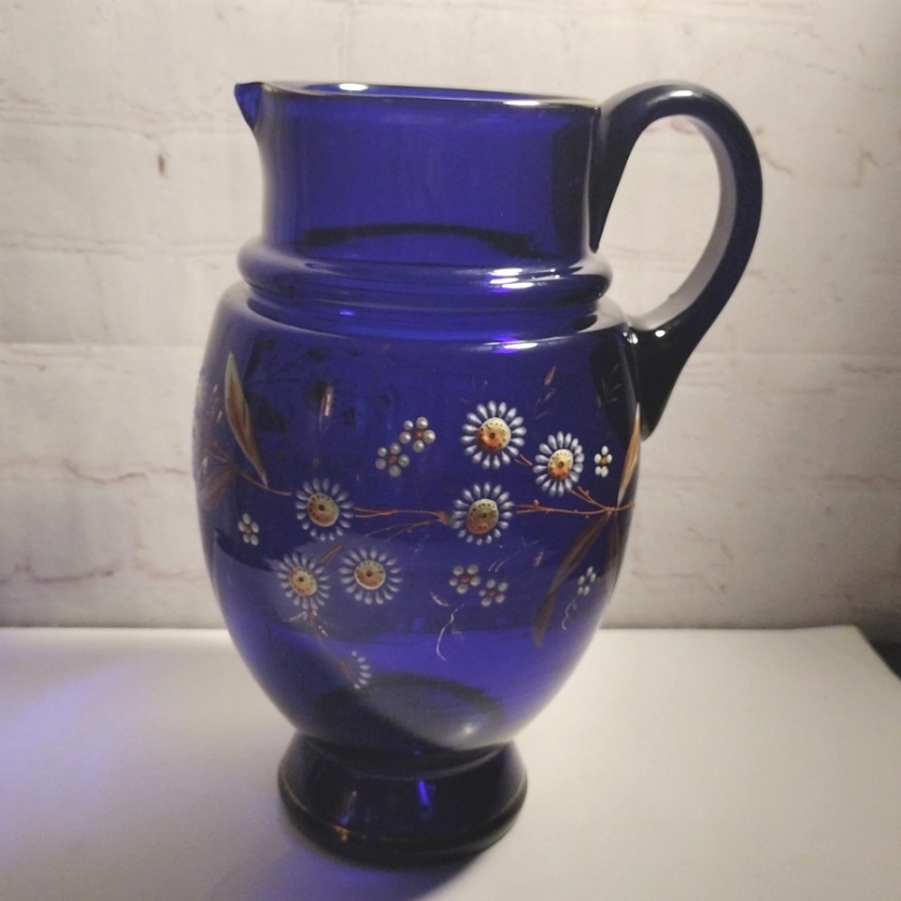 Antique VTG Hand Blown Cobalt Blue Glass Pitcher Jug White Daisy Flowers 9.5" - Picture 15 of 15